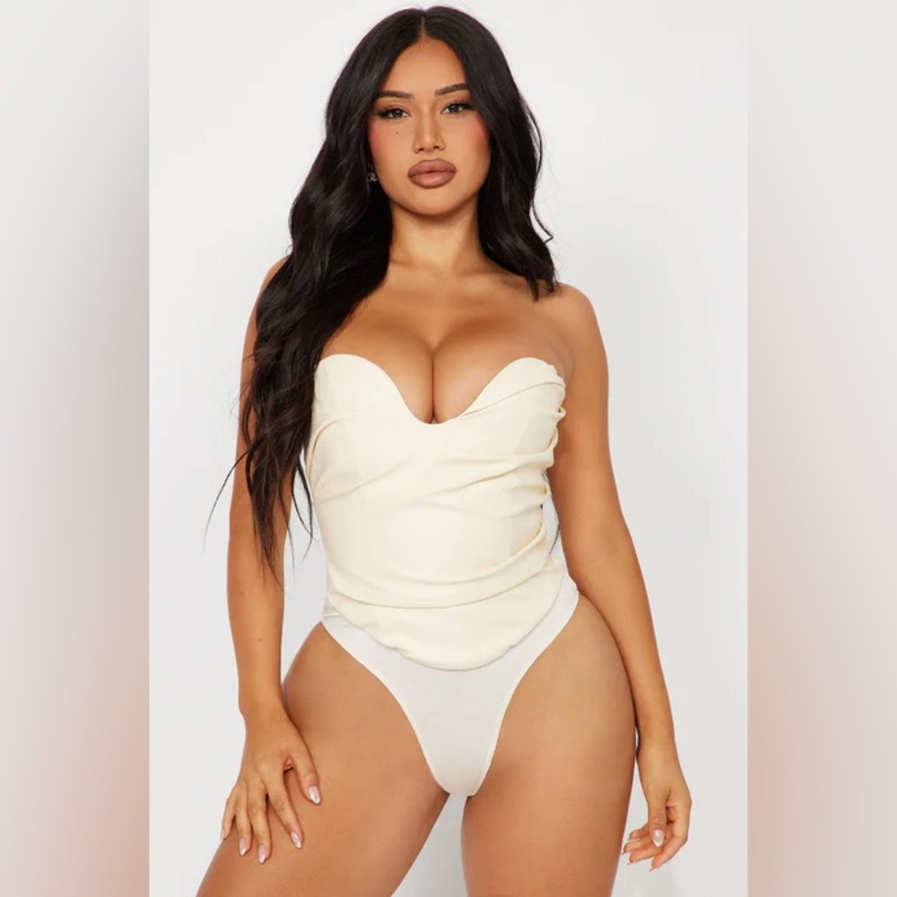 NWT Like It Like That Bodysuit - Cream Faux Leather size M